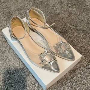 New, Silver & clear flats, in great condition